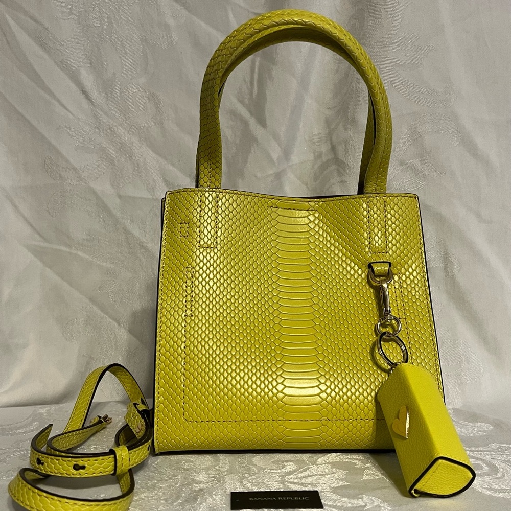 Banana Republic faux snakeskin tote bag in yellow w/detachable matching lipstick